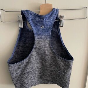 Lululemon sports bra